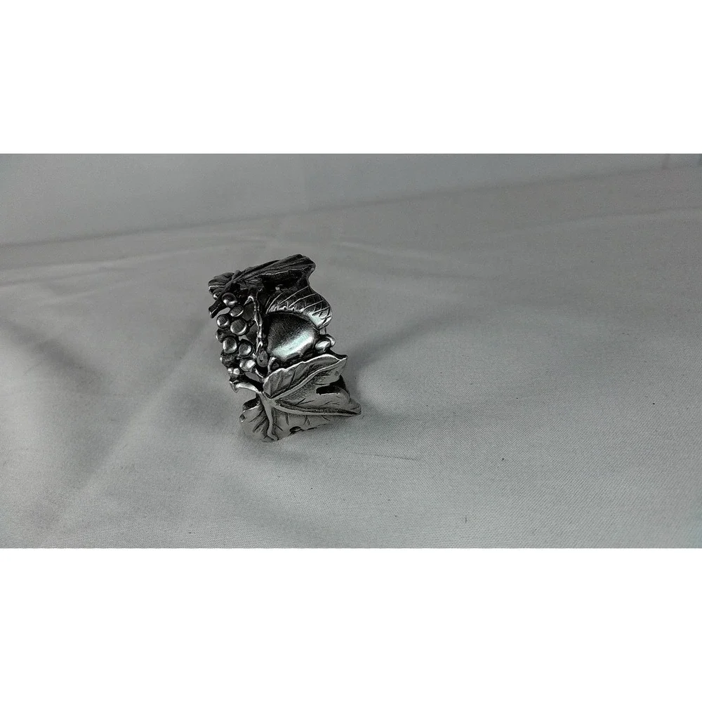 Longaberger Falling Leaves Pewter Napkin Rings Set of 4 In‎ Original Box (2001)